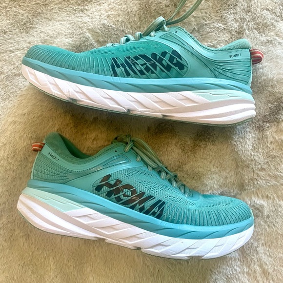 Hoka One One Shoes Womens Hoka Bondi 7 Sneakers Excellent Condition